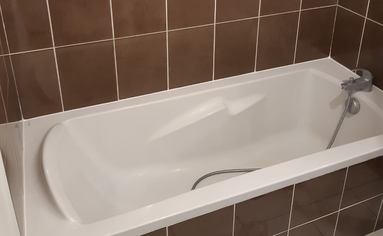 Changez votre bonde baignoire avec H48 Plomberie