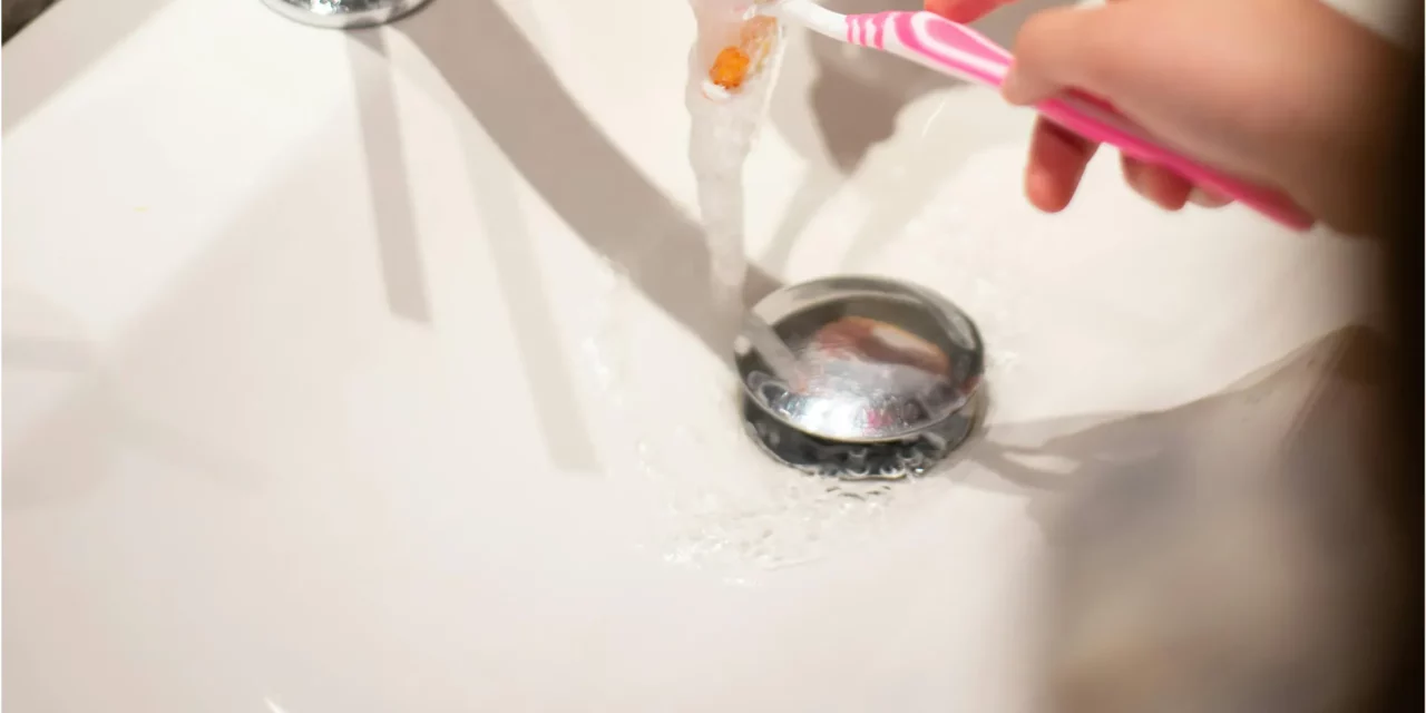 Votre bonde de lavabo endommagée ? Voici nos conseils