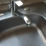 Dépannage en urgence d’un robinet de cuisine par votre plombier Le Mans H48 Plomberie.